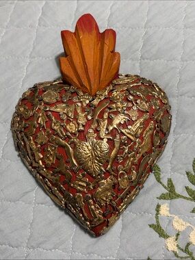 NWOB MILAGROS Handcrafted Red and Gold Exvoto Sacred Heart Wall Accent